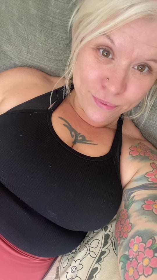 Post 2 by Jess on TikTok (video)