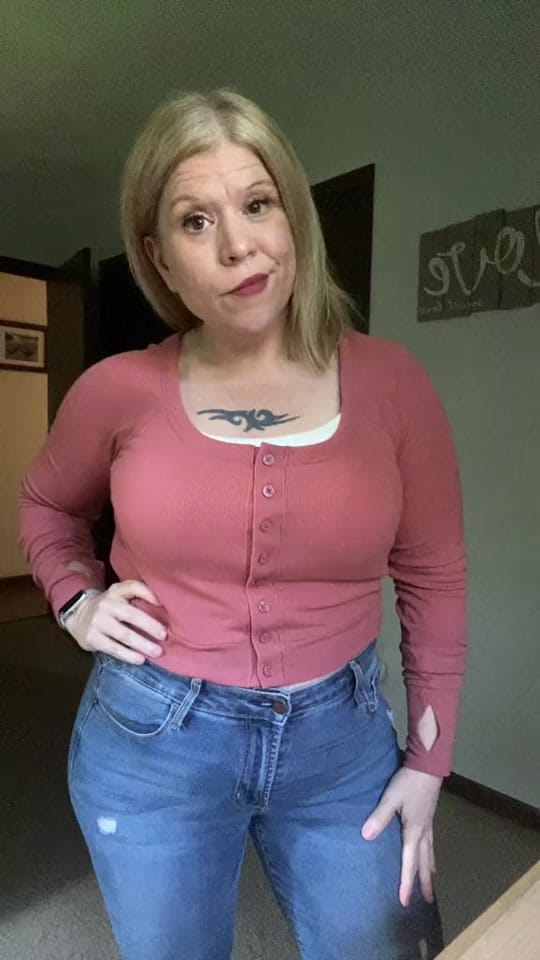 Post 3 by Jess on TikTok (video)