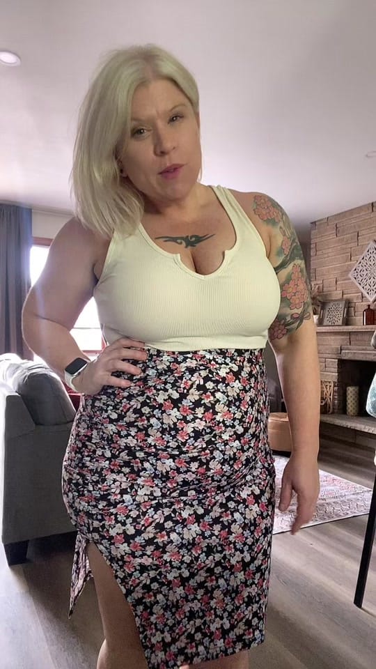 Post 8 by Jess on TikTok (video)