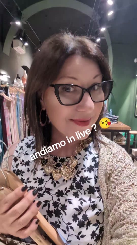 Post 6 by VICCARI CARMEN on TikTok (video)