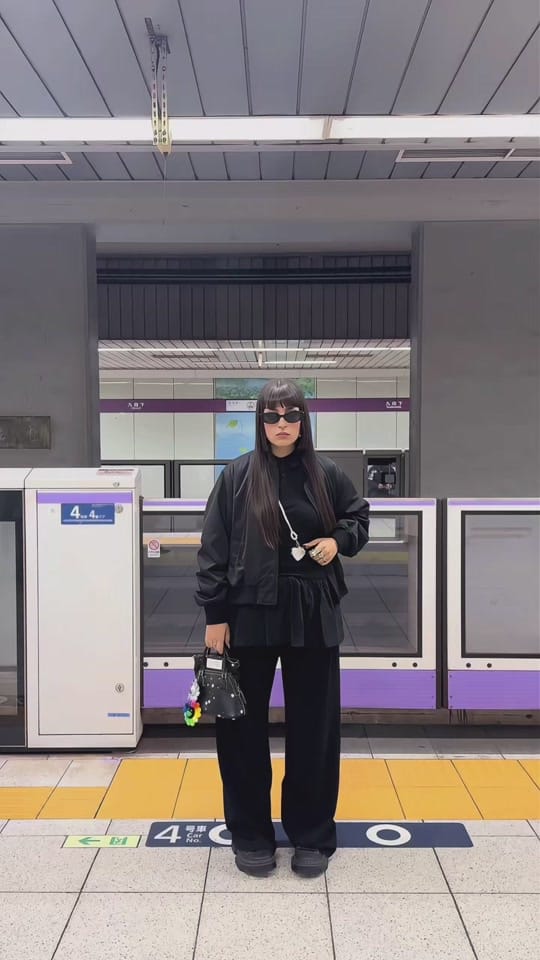 Post 4 by laura ✧✦ on TikTok (video)