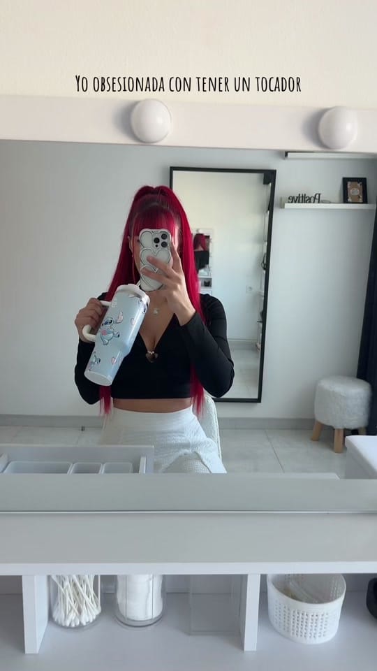 Post 2 by Laravalladares on TikTok (video)
