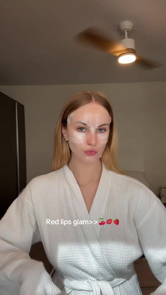 Post 7 by Sofía Maties🪽🦢✨ on TikTok (video)