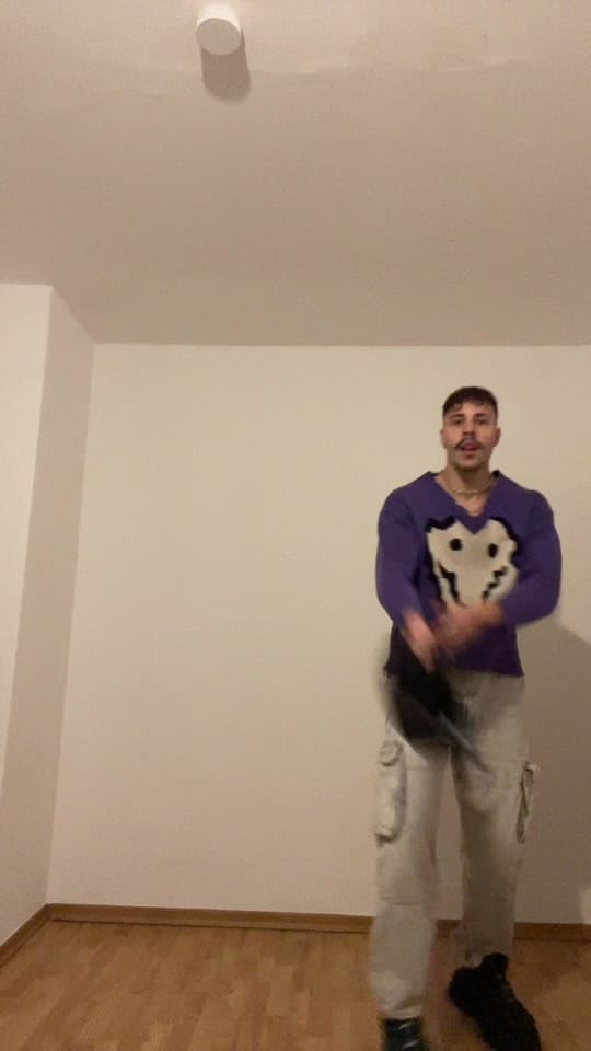 Post 9 by symondance on TikTok (video)