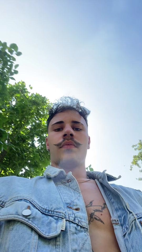 Post 10 by symondance on TikTok (video)