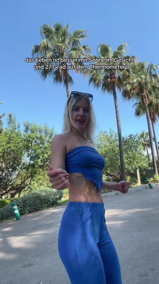 Post 5 by lara.dxl on TikTok (video)