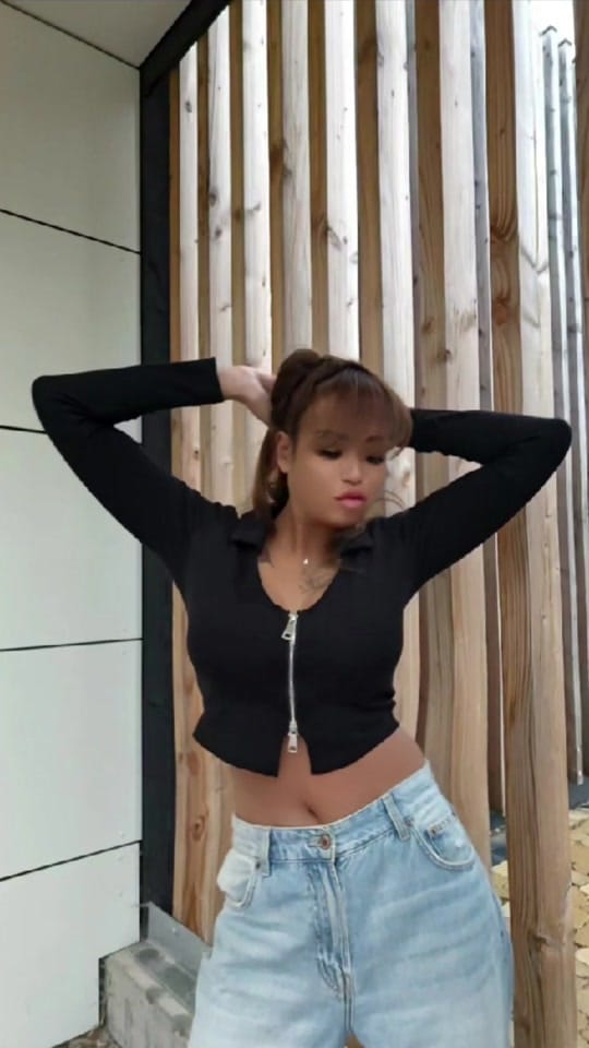 Post 1 by Tiya on TikTok (video)