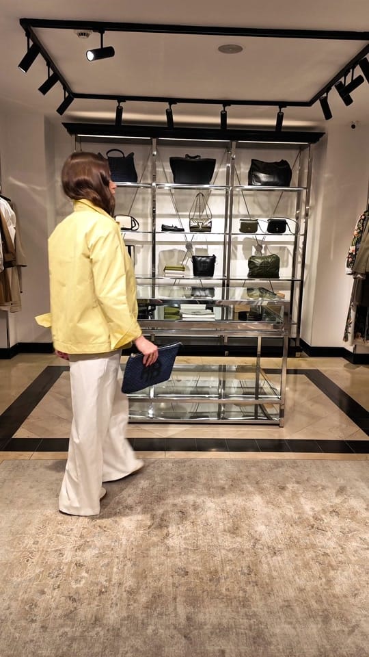 Post 10 by FRANK STORE 1987 on TikTok (video)