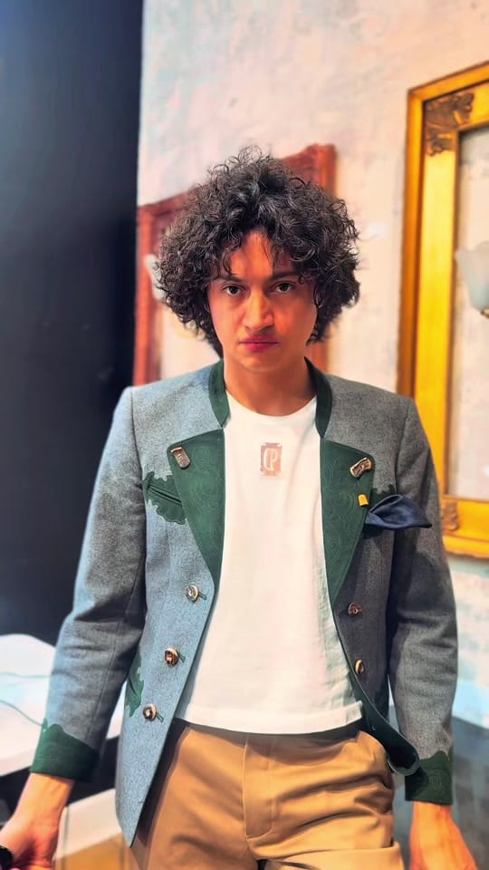 Post 6 by Anthony Sanchez on TikTok (video)
