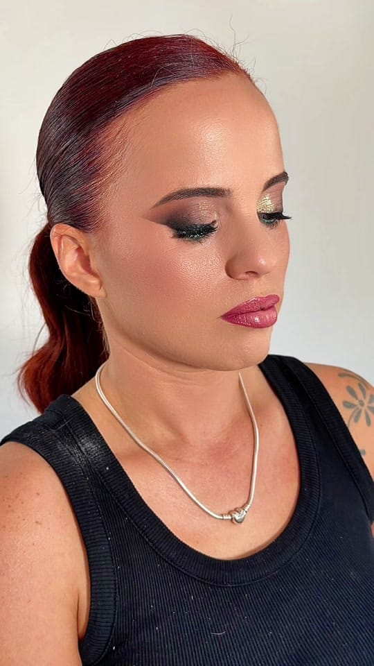 Post 1 by Rosa Villegas | Makeup Pro ✨🖤 on TikTok (video)