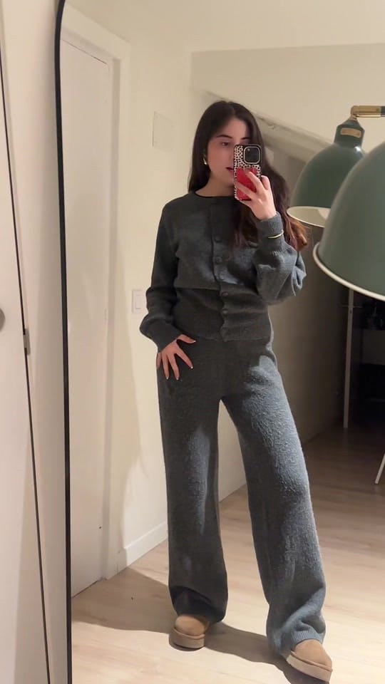 Post 1 by emyliduran on TikTok (video)