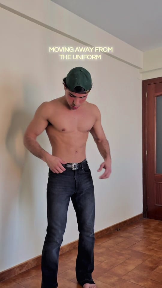 Post 9 by AlejandroUrdaneta on TikTok (video)