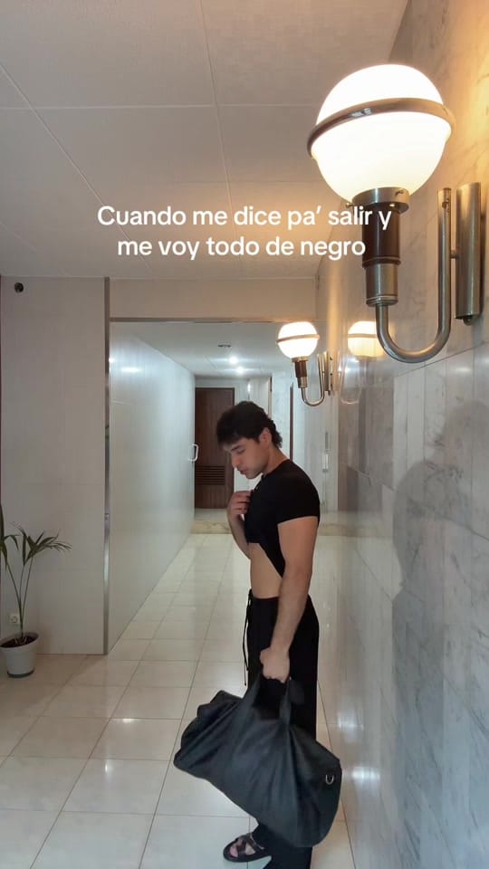 Post 2 by AlejandroUrdaneta on TikTok (video)