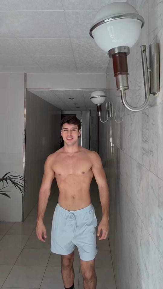 Post 8 by AlejandroUrdaneta on TikTok (video)