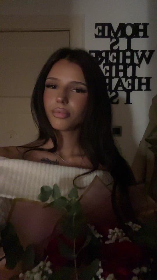 Post 10 by lauraaberlinoo on TikTok (video)