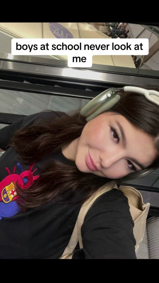 Post 10 by ivastams on TikTok (video)