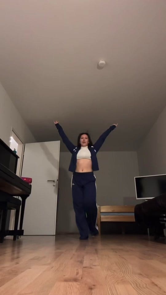 Post 3 by OXANA on TikTok (video)