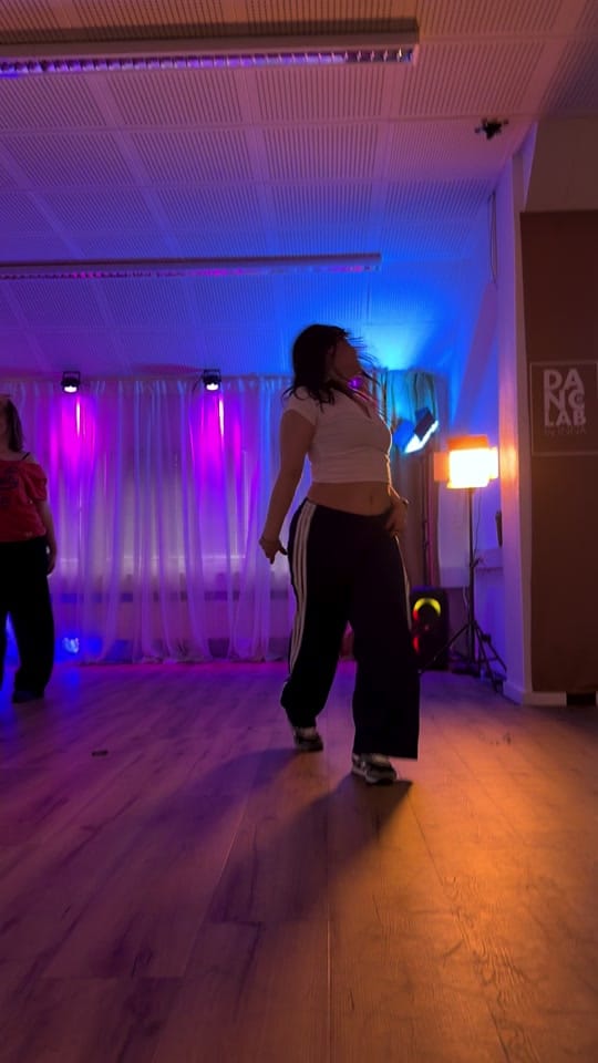 Post 4 by OXANA on TikTok (video)