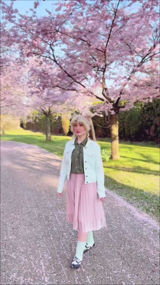 Post 5 by xKua on TikTok (video)