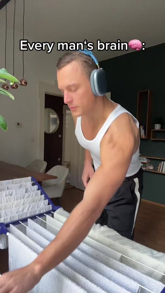 Post 10 by CLAUDIO BREITSCHEIDEL on TikTok (video)