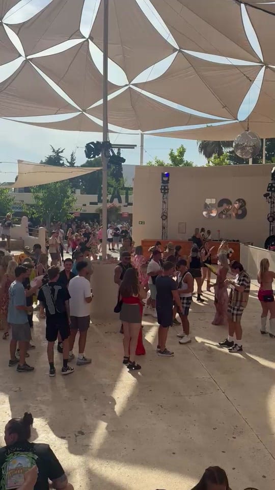Post 10 by Zero Six West Ibiza on TikTok (video)