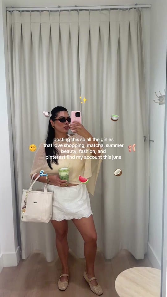 Post 2 by Stephanie Castro on TikTok (video)