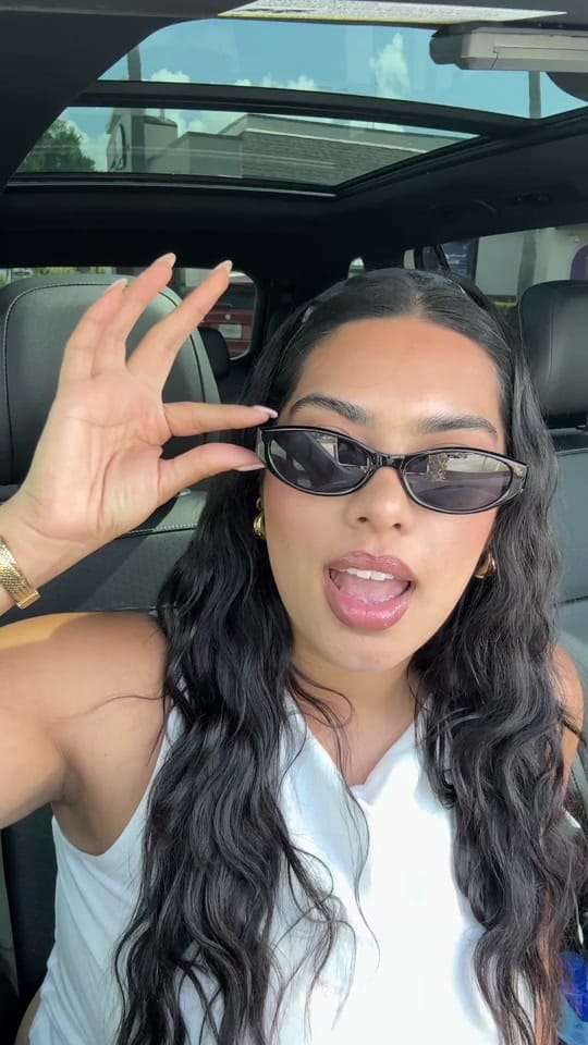 Post 7 by Stephanie Castro on TikTok (video)
