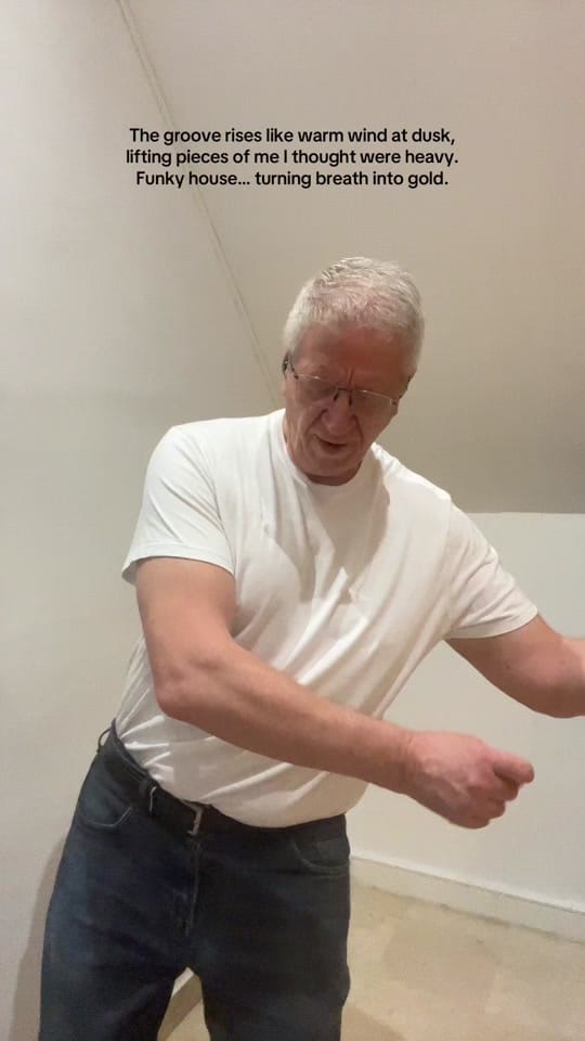 Post 7 by Philippe on TikTok (video)