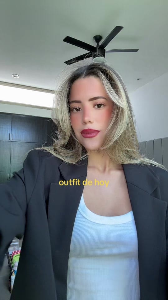 Post 1 by Barbara🤠 on TikTok (video)
