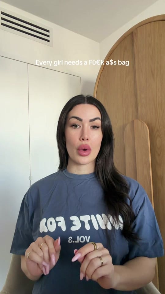 Post 10 by TheQueenOfSerbia on TikTok (video)