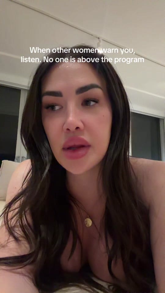 Post 8 by TheQueenOfSerbia on TikTok (video)
