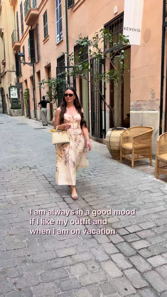 Post 3 by Anna-Lena on TikTok (video)