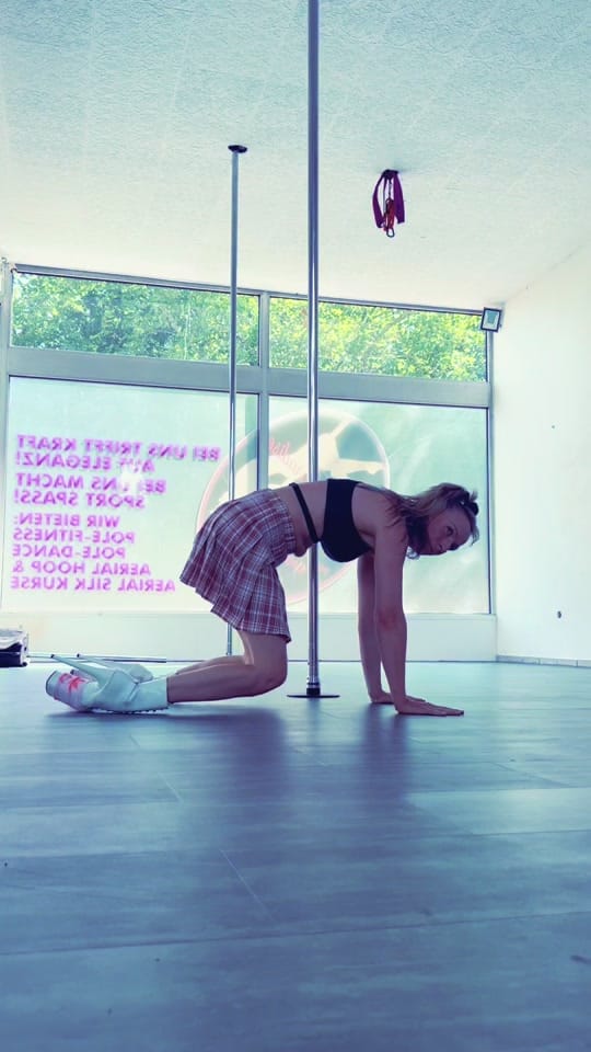 Post 2 by Malwina Joanna Marie on TikTok (video)