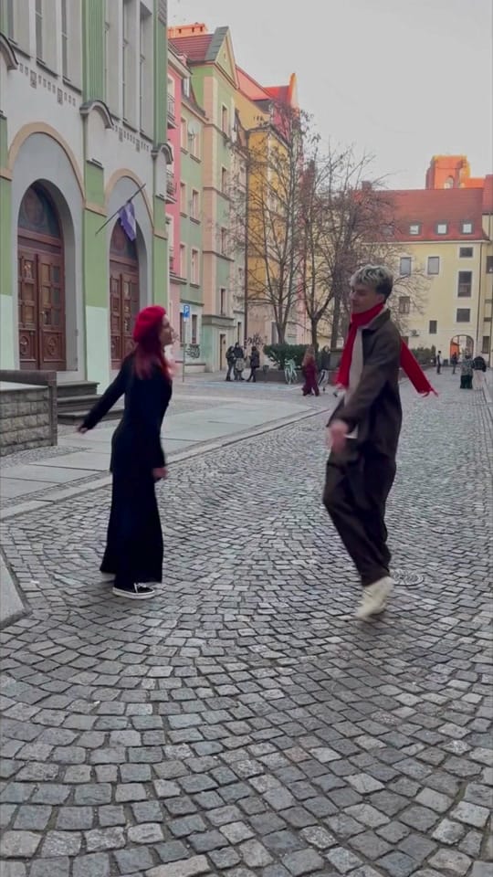 Post 8 by Electro Swing Thing on TikTok (video)