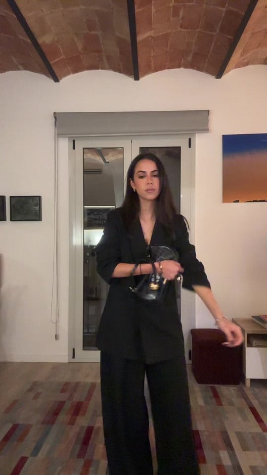Post 7 by Alee Vega on TikTok (video)
