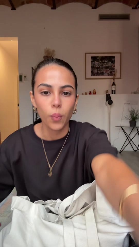 Post 9 by Alee Vega on TikTok (video)