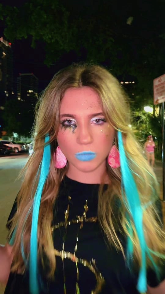 Post 9 by Eire Elizabeth 🎱🥂🐆🍒💄 on TikTok (video)