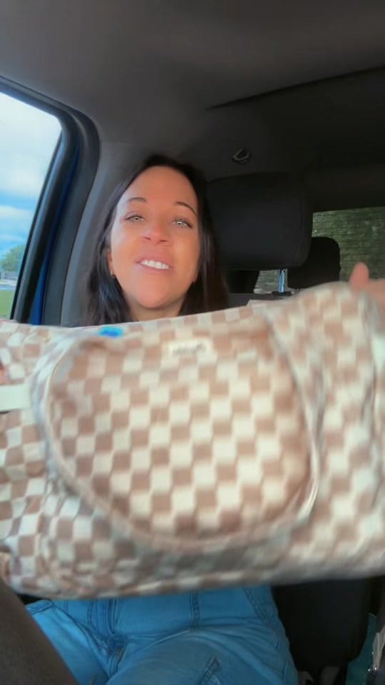 Post 2 by KELLIE.B on TikTok (video)