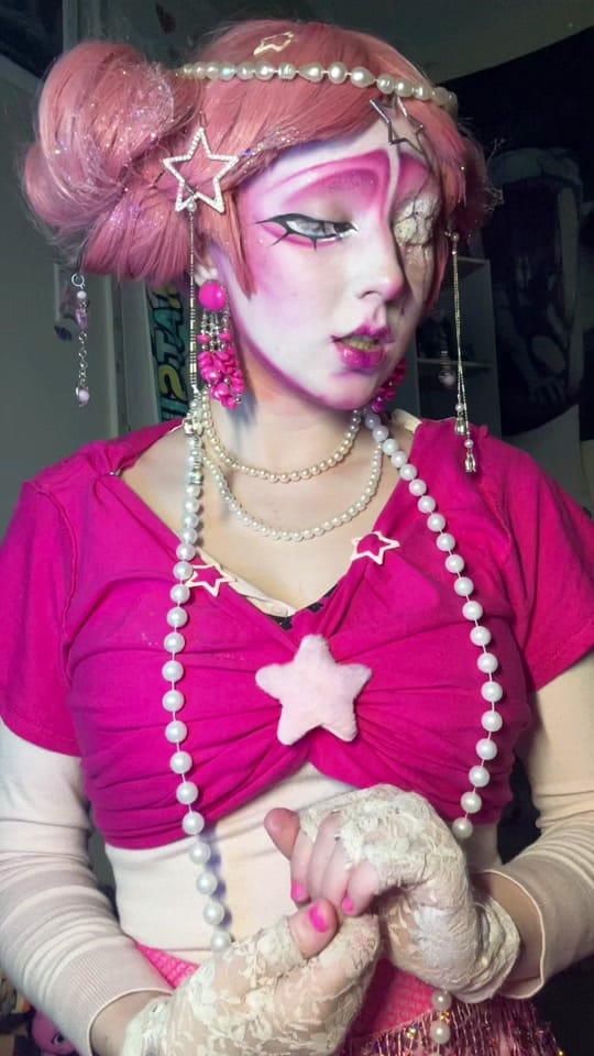 Post 9 by ☆ 𝙱𝚎𝚛𝚕𝚒𝚗 ☆ on TikTok (video)