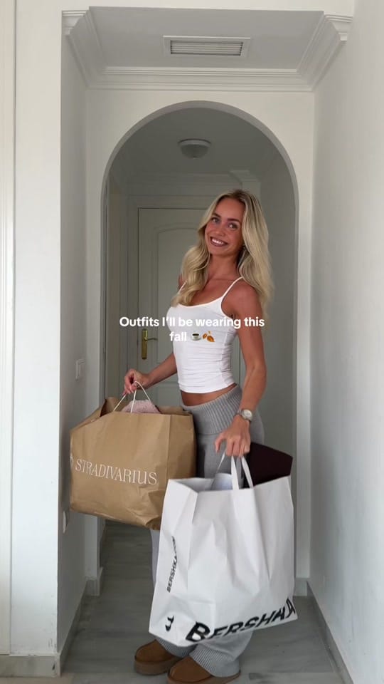 Post 7 by Josefine Bak on TikTok (video)