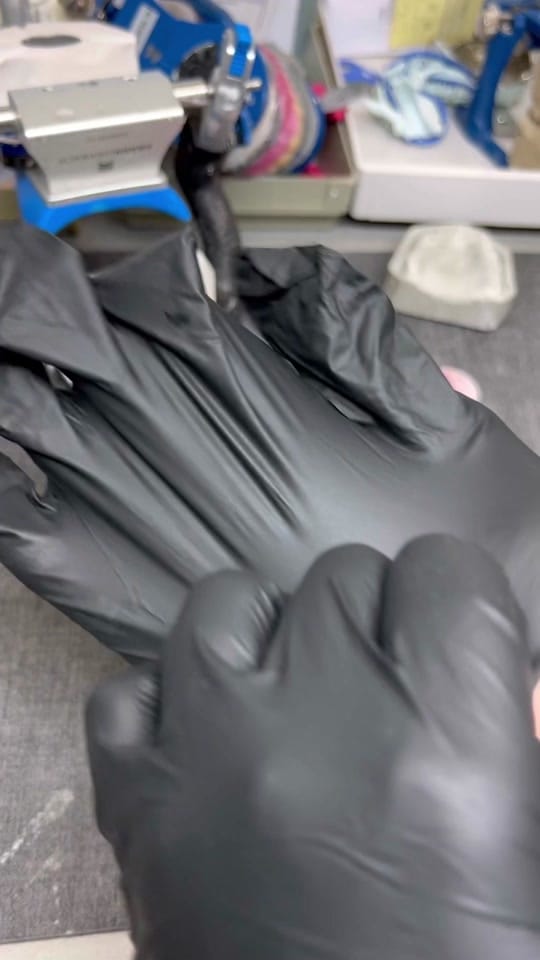 Post 6 by die.zahntechnikerin on TikTok (video)