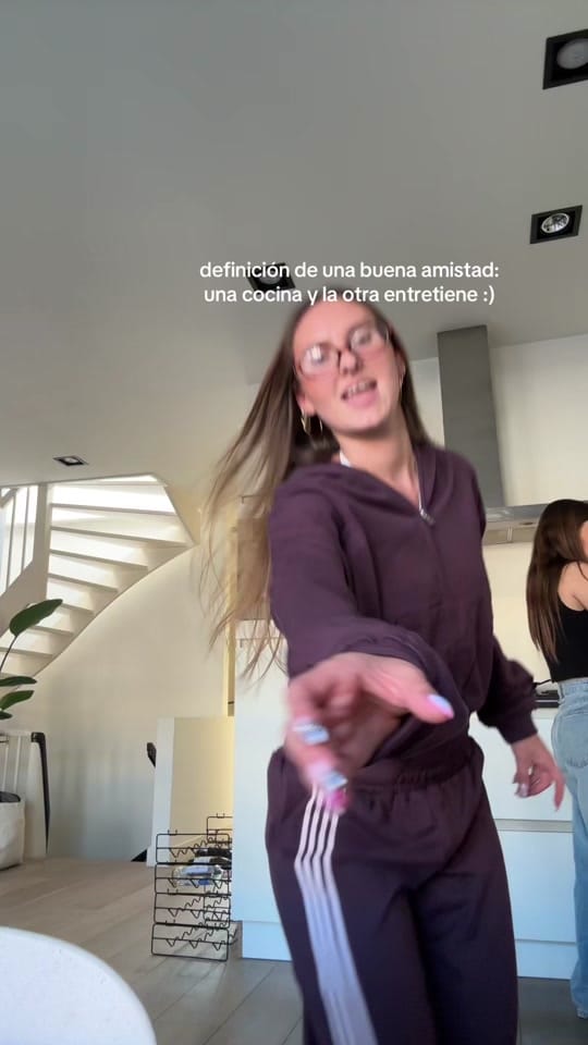 Post 2 by emmuchierikssonn on TikTok (video)