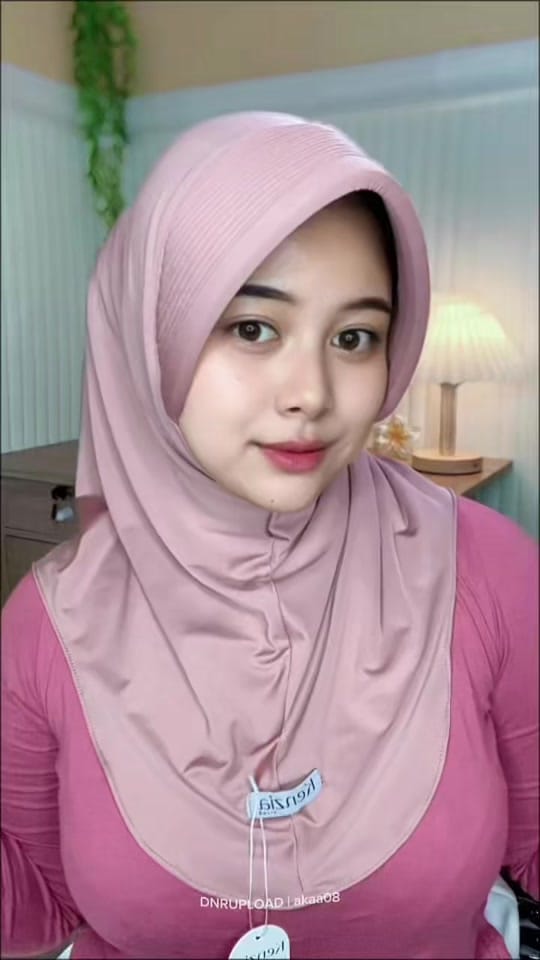 Post 2 by riska_ristiani_23 on TikTok (video)