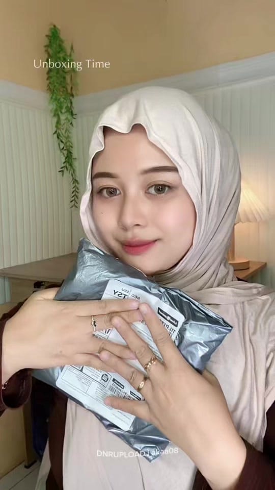 Post 7 by riska_ristiani_23 on TikTok (video)