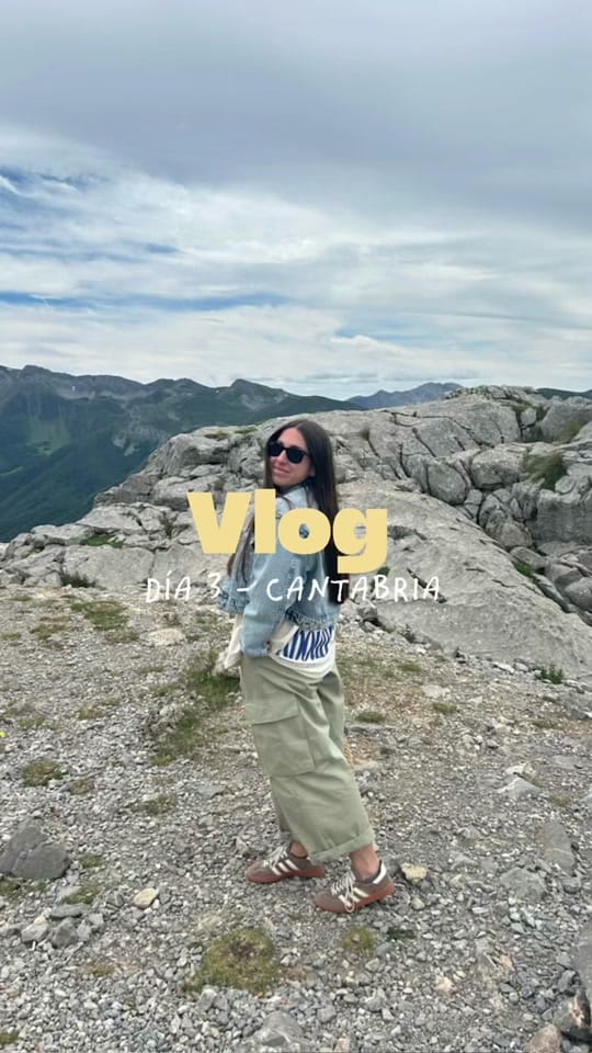 Post 7 by ADRIANA CARVI on TikTok (video)