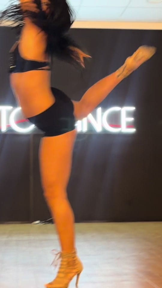 Post 1 by Nikola on TikTok (video)