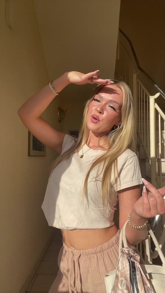 Post 2 by Lioba🫧🎀 on TikTok (video)