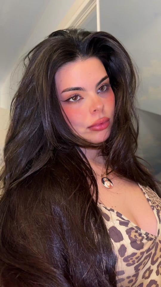 Post 5 by amavaras on TikTok (video)