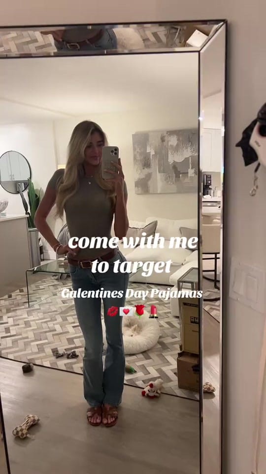 Post 3 by Emily Anne Jones on TikTok (video)