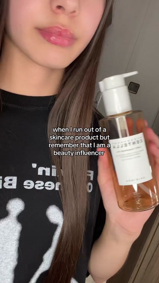Post 8 by meli౨ৎ on TikTok (video)